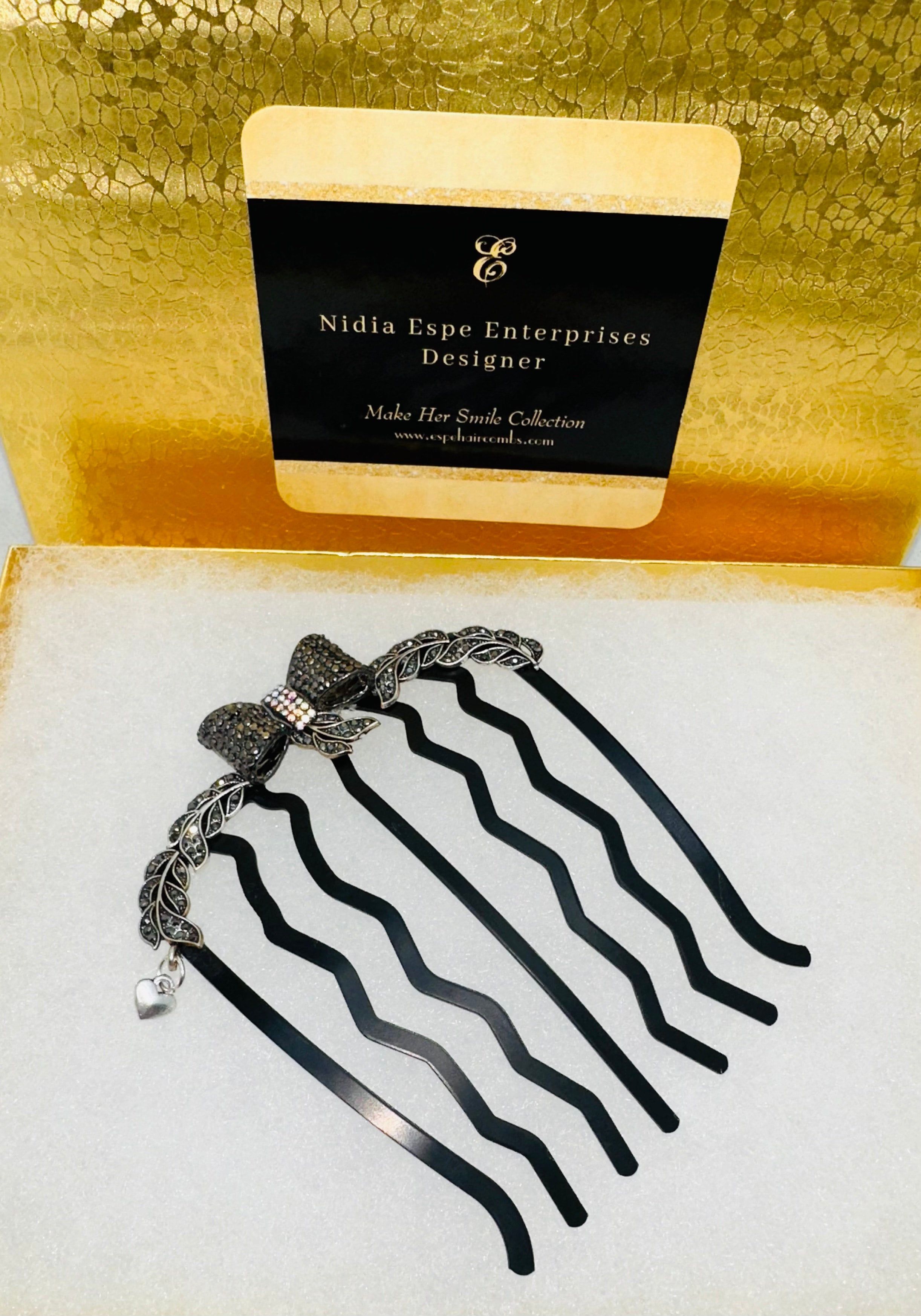 DP-310 LYRA 2 | BLACK AND COLORFUL STONES IN BLACK METAL