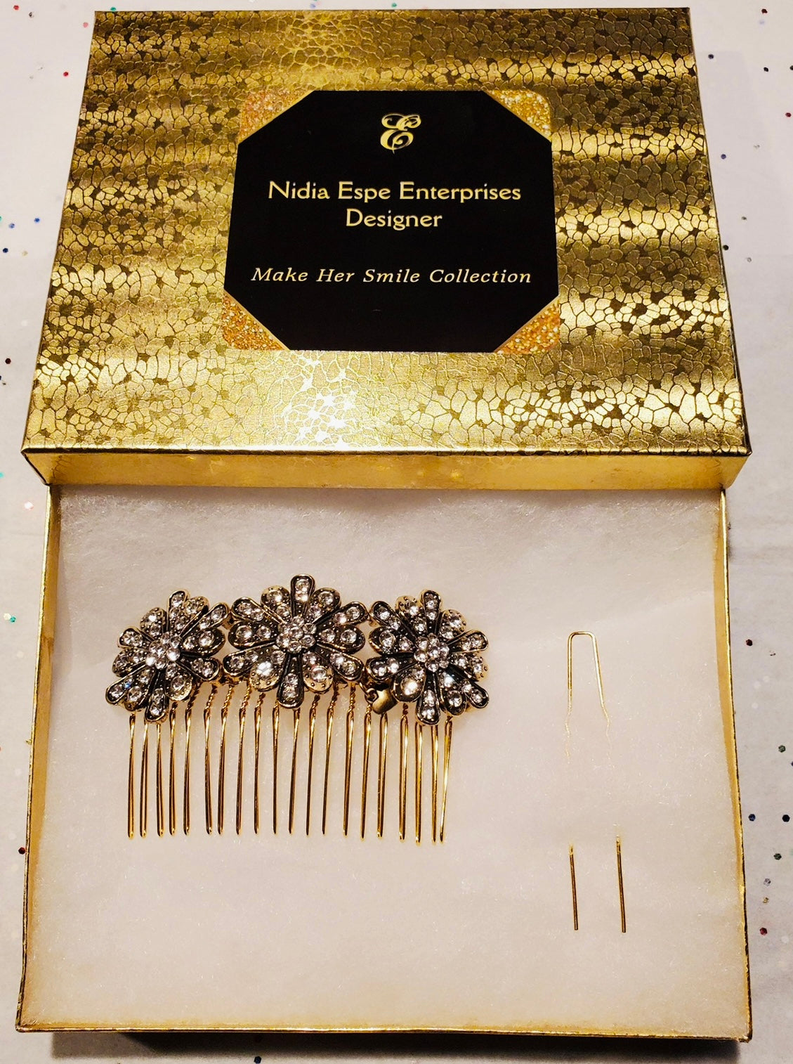 DP-133  DIAMONDS/ METAL FLOWERS W/GLASS DIAMONDS