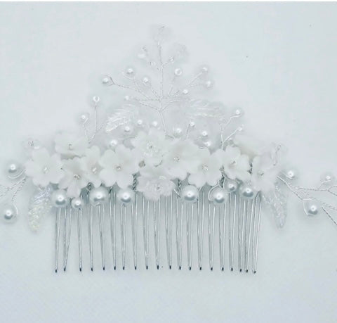 DP-193  FLORAL FANTASY | WHITE PEARLS | CRYSTAL FLOWERS | GLASS LEAVES |- EXCLUSIVE