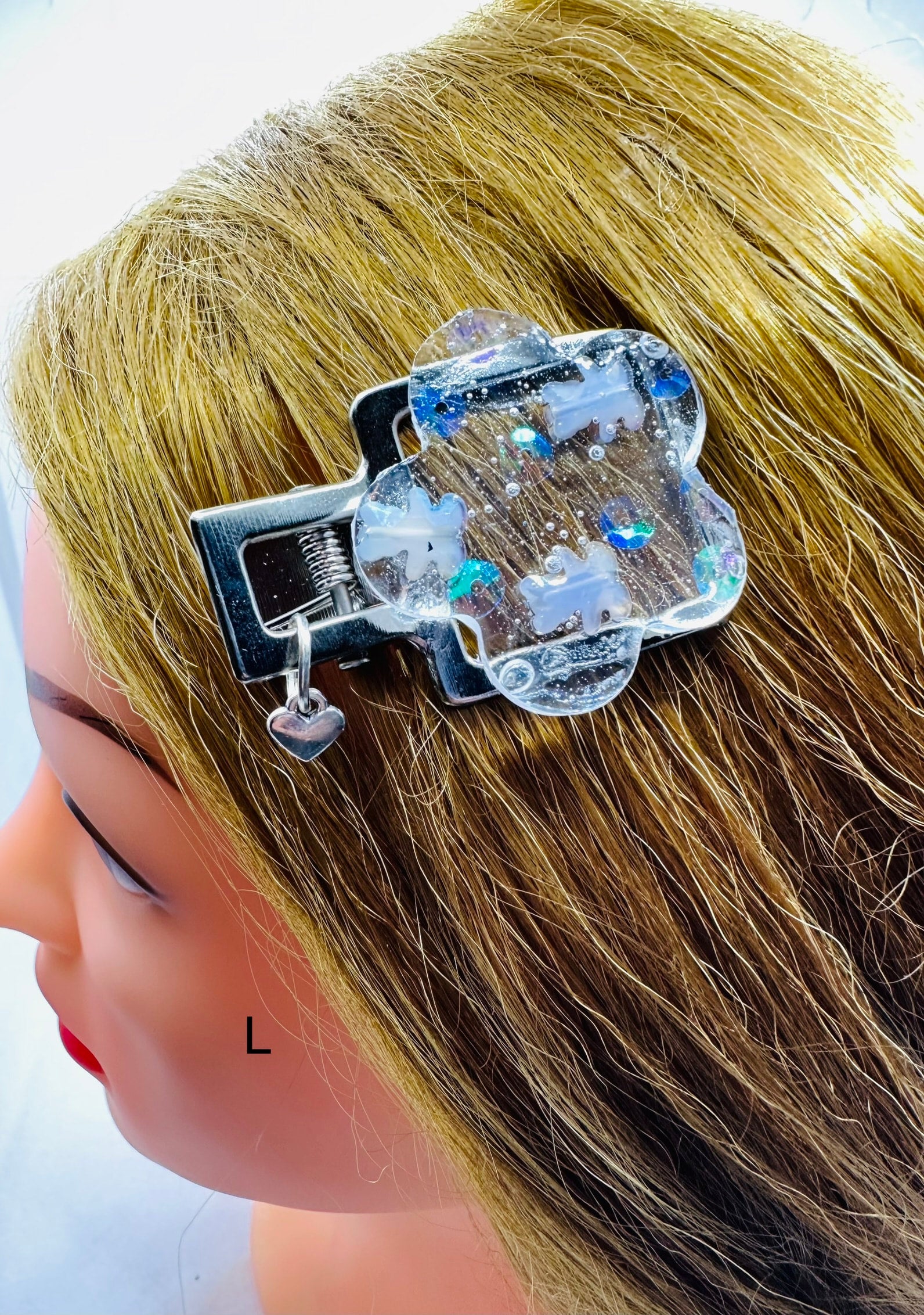 DP-269 FUN CLIPS | WITH COLORFUL BEADS, GLITTER, BUTTERFLIES AND MADE WITH RESIN IN SILVER METAL