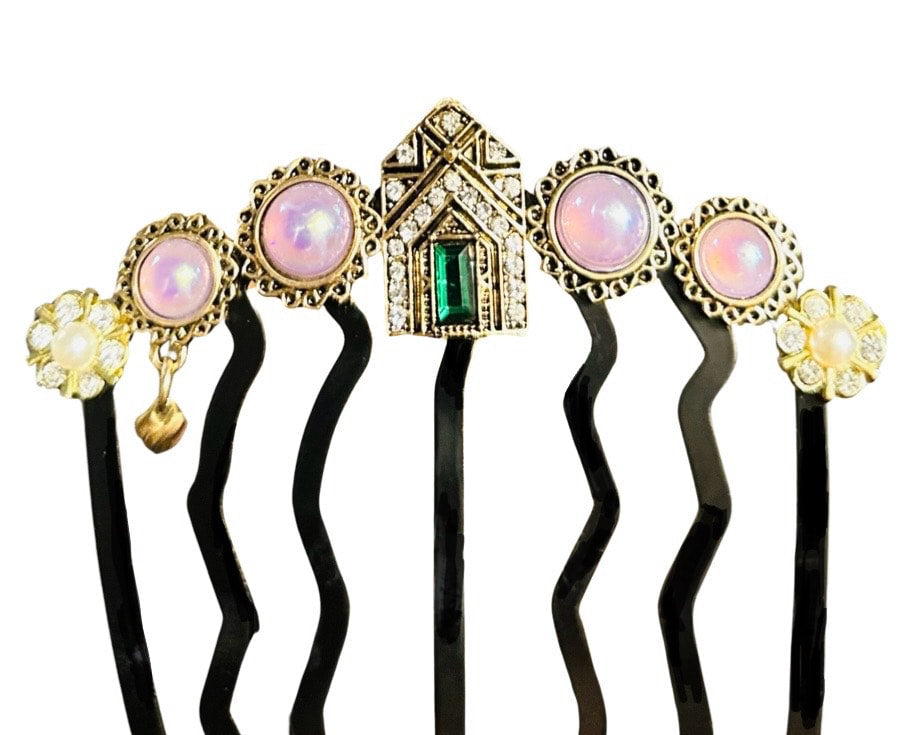 DP-306 GEMA | PINK, GREEN, SHINY STONES AND PEARLS ON BLACK METAL