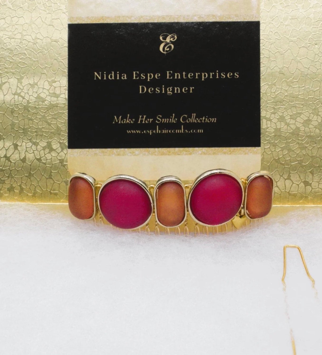 DP-236 MEMOIR 2022 | ORANGE & FUCHSIA WITH MATTE BEADS ON GOLD METAL