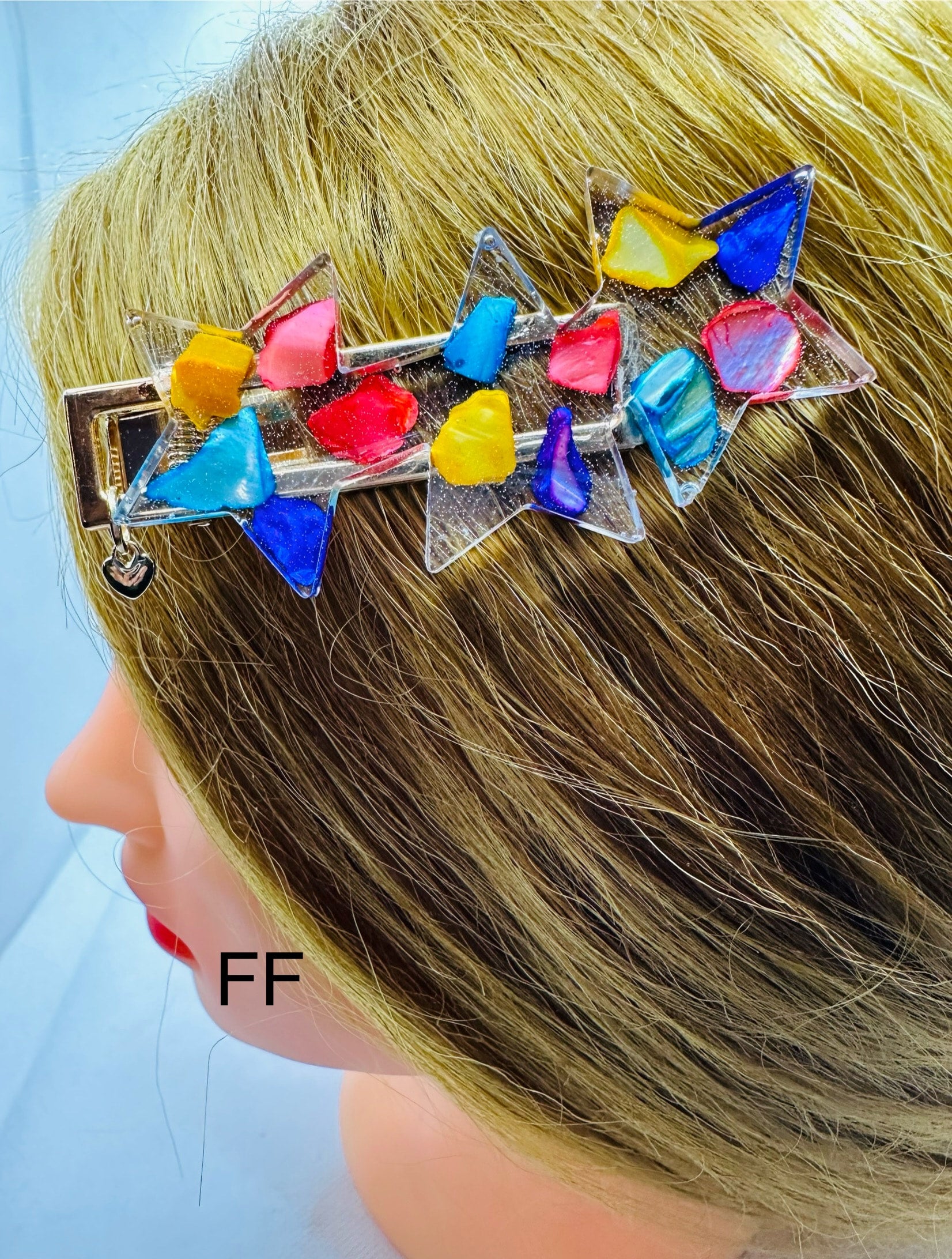 DP-270 FUN CLIPS | WITH COLORFUL BEADS GLITTER, BUTTERFLIES AND MADE WITH RESIN IN GOLD METAL