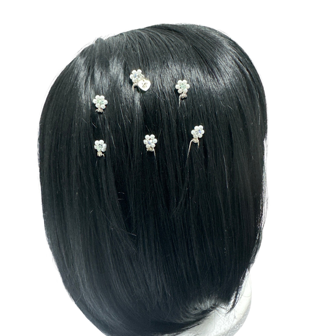 DP-329 TINY PRECIOUS/WHITE TINY PEARLS WITH A CLEAR MIDDLE BEAD “MADE IN PANAMA”