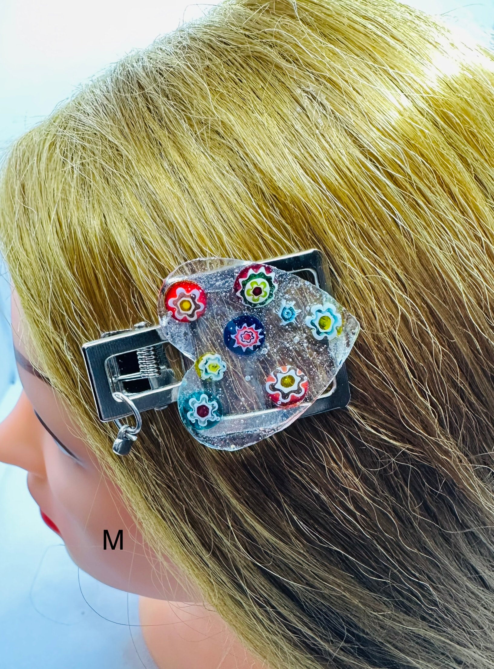 DP-269 FUN CLIPS | WITH COLORFUL BEADS, GLITTER, BUTTERFLIES AND MADE WITH RESIN IN SILVER METAL
