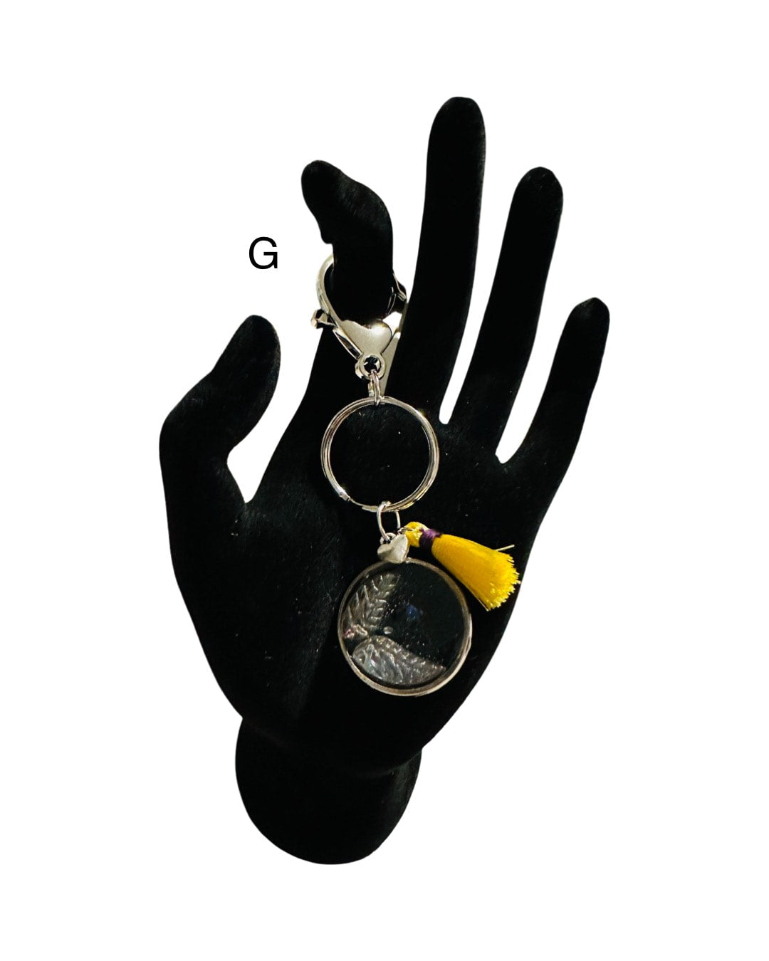 DP-271   SOUVENIR | SMALL(CHICO) KEYRING MADE WITH COLORFUL BEADS, GLITTER, SEQUENCES AND RESIN IN SILVER METAL