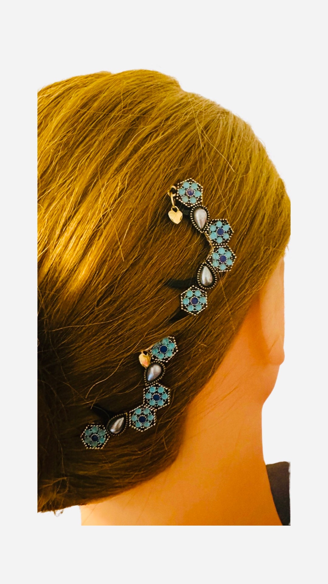 DP-307 AGATHA | LIGHT BLUE, DARK BLUE FLOWERS AND GRAY DROPS BEADS IN GOLD METAL