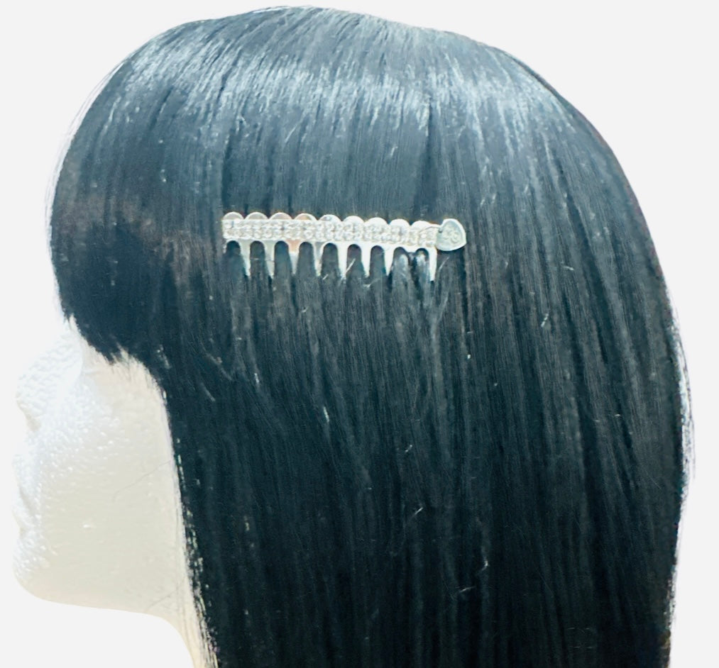 DP-328 TYRA 2/ A MEDIUM HAIRCOMB AND A TIE CLIP WITH CRYSTAL GLASS DIAMOND “MADE IN PANAMA”