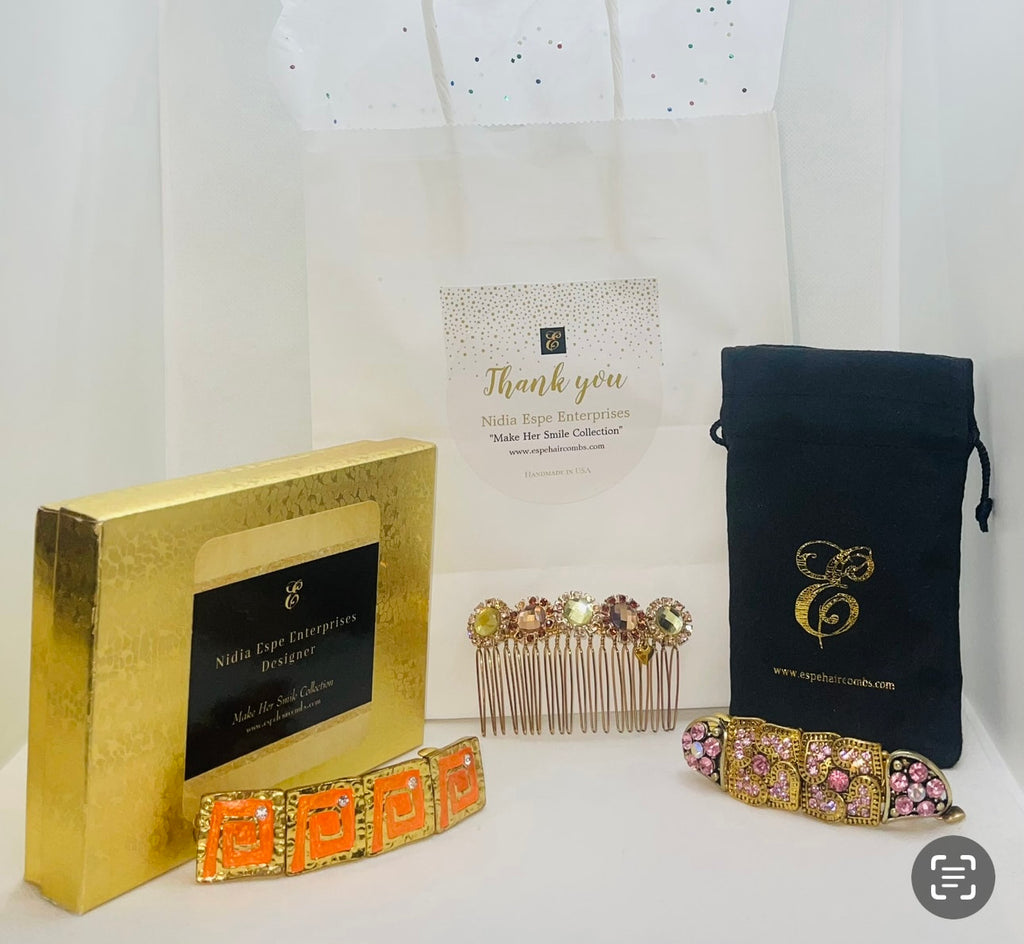 DP-216  LIVING HEARTS | GOLD METAL HEARTS AND DROPS WITH PINK STONES