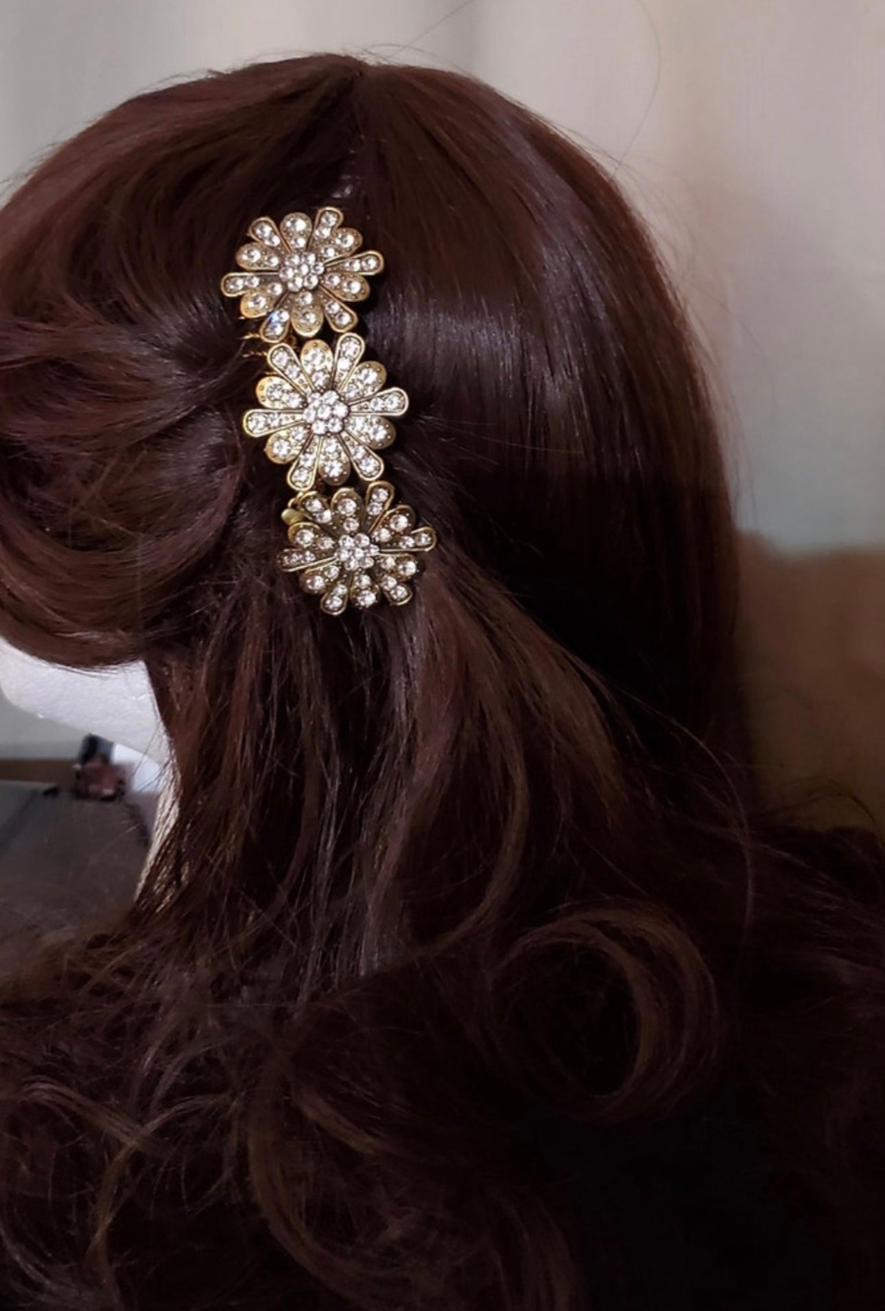 DP-133  DIAMONDS/ METAL FLOWERS W/GLASS DIAMONDS