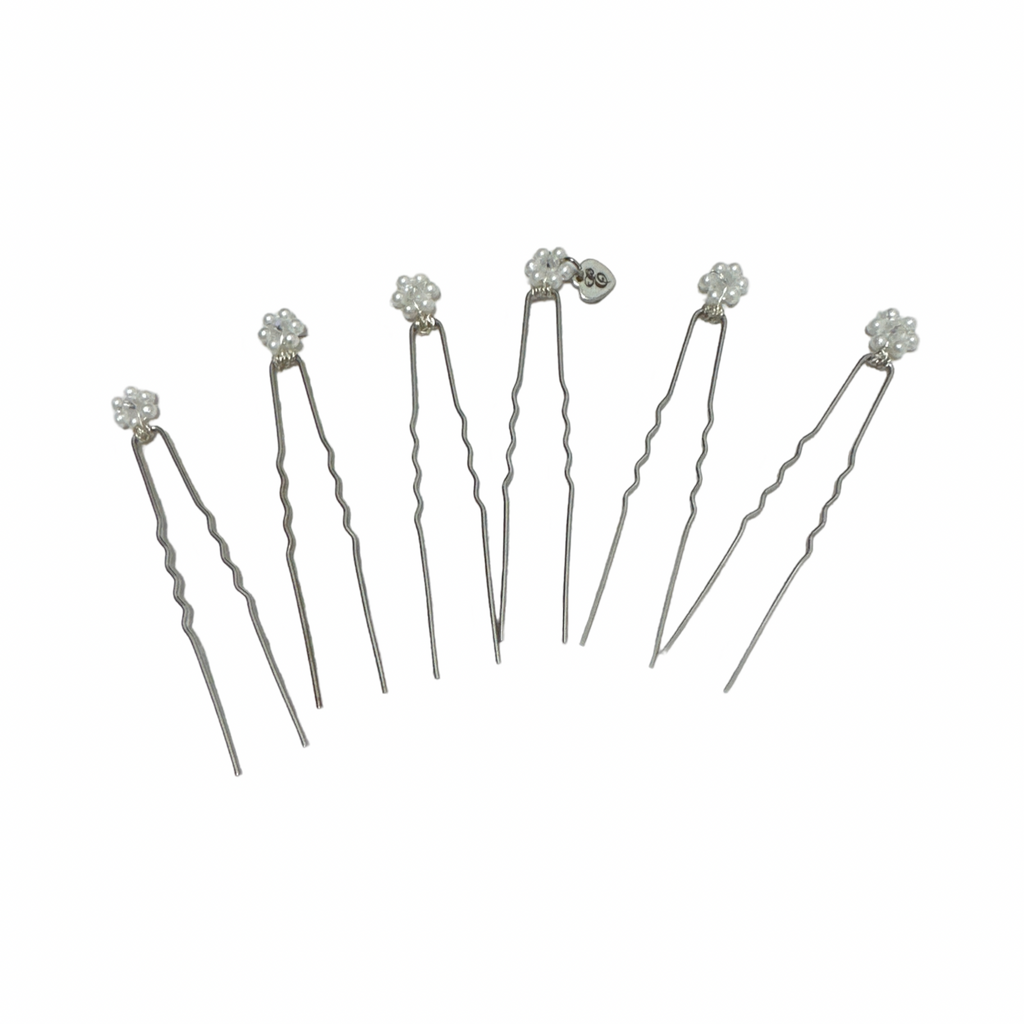 DP-329 TINY PRECIOUS/WHITE TINY PEARLS WITH A CLEAR MIDDLE BEAD “MADE IN PANAMA”