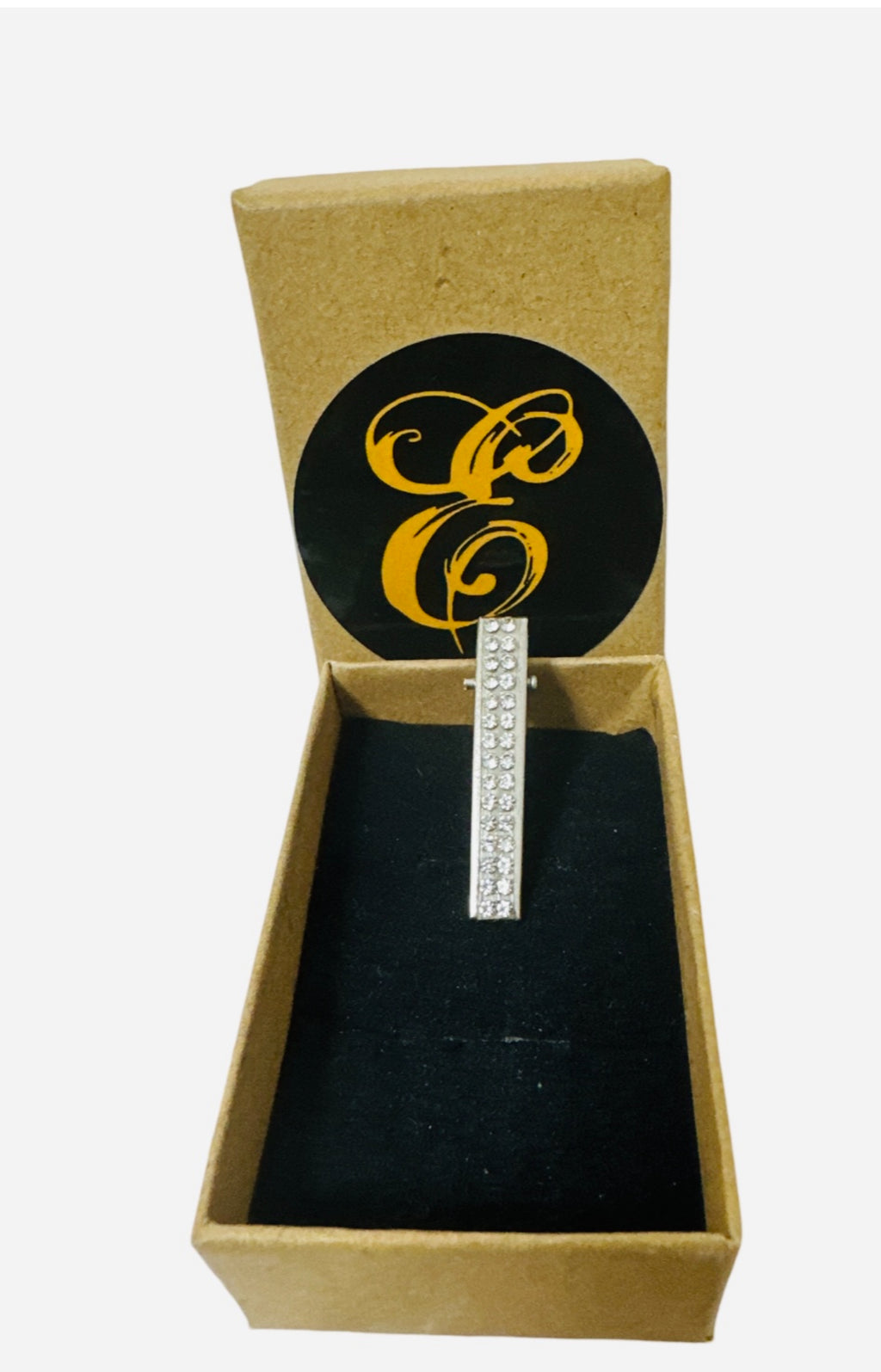 DP-328 TYRA 2/ A MEDIUM HAIRCOMB AND A TIE CLIP WITH CRYSTAL GLASS DIAMOND “MADE IN PANAMA”