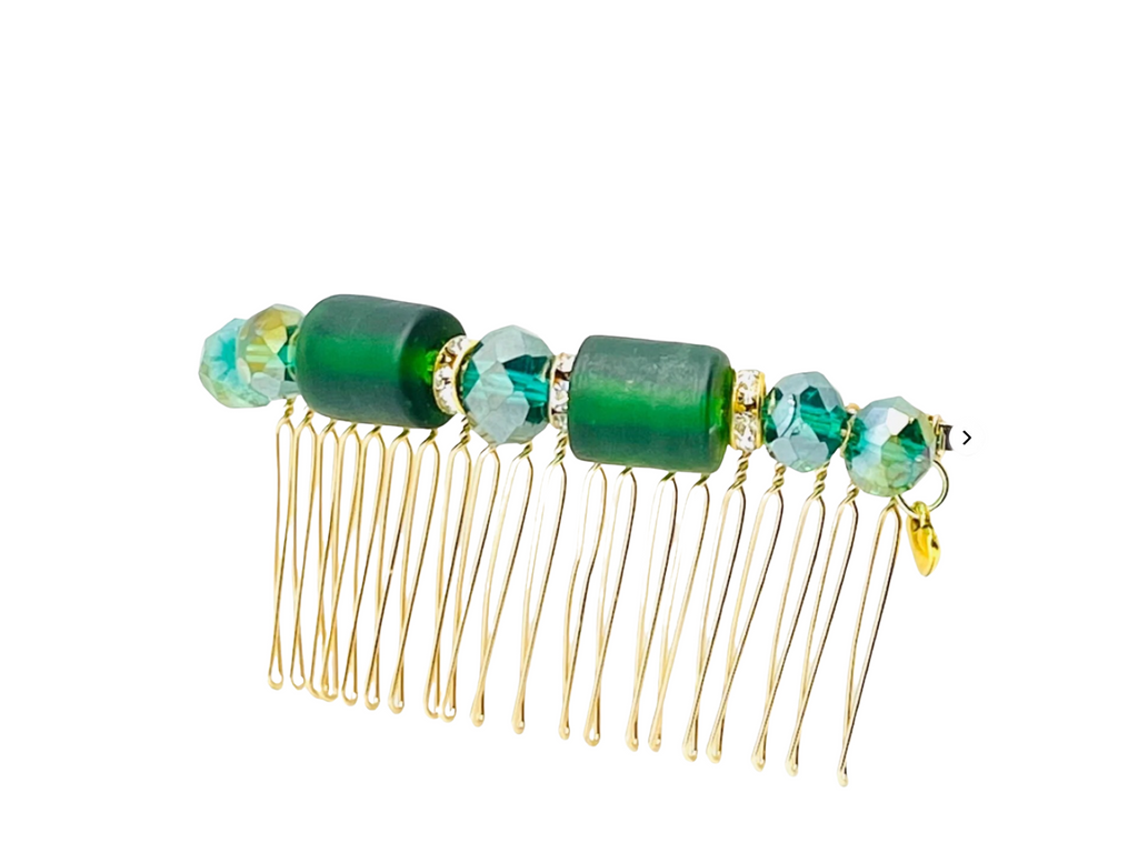DP-238 SPLENDOR | CRYSTAL GREEN BEADS AND GREEN BARREL BEADS