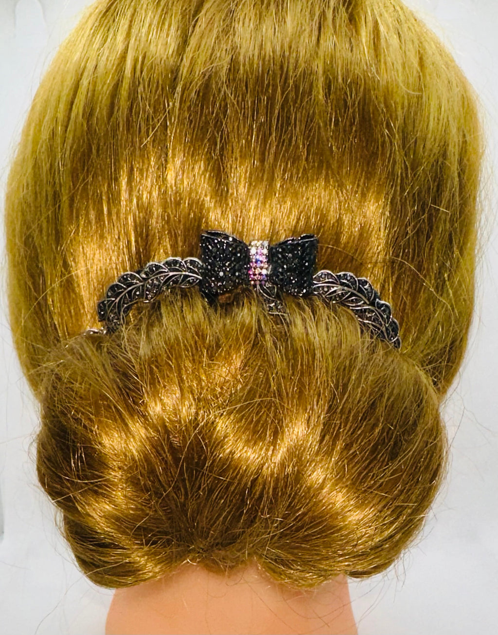 DP-310 LYRA 2 | BLACK AND COLORFUL STONES IN BLACK METAL